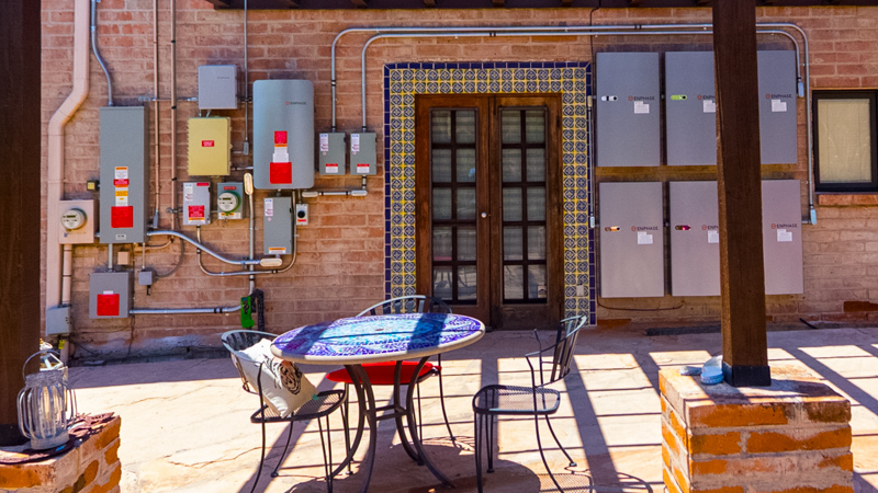 Dr. Sternberg's 30 kWh energy storage system